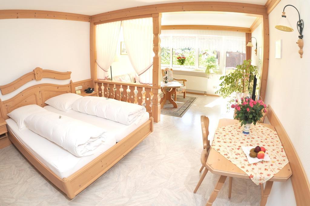 Hotel Dernbachtal Экстерьер фото